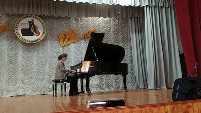 Арно Бабаджанян, Мелодия исп. Наталья Фоменко