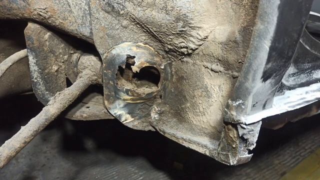 Замена порогов Mitsubishi Galant 8 смотреть онлайн