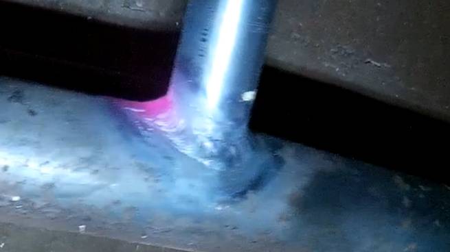 Газосварка ЖКХ Врезки 25 в 57 мм трубу Gas welding of housing and communal services смотреть онлайн