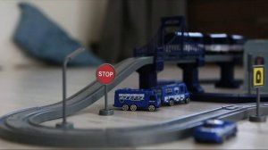 "Полицейский участок, 92 предмета" – железная дорога, которая приведет в восторг любого ребенка! 🚨