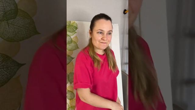 The cat peed on the floor. Scold? #shorts #joke #tiktok #social смотреть онлайн