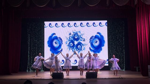 Танцевальный коллектив «Ритм» танец Ромашка-василек смотреть онлайн