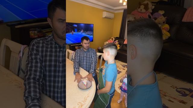 Привет, МАЛЫШ! Чем будешь угощать? смотреть онлайн