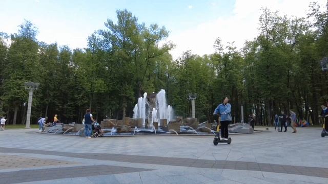 Фонтан в парке Победы один из самых красивых который мне доводилось видеть #фонтан #белар смотреть онлайн