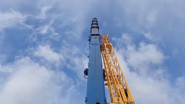 Автокран Zoomlion в оригинальном цвете