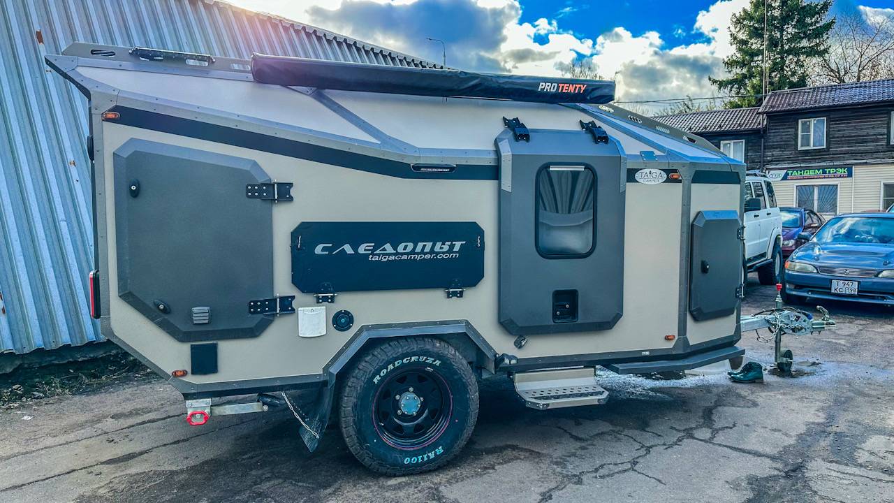 Этот дом на колесах из Сибири удивляет функционалом и надежностью. 0% дерева в стенах и мебели! смотреть онлайн