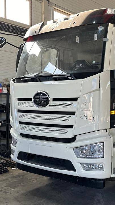 Новое шасси FAW 4х2 смотреть онлайн