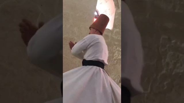 Танец веры кружащегося дервиша суфия #путешествия #суфизм #танец #крым смотреть онлайн