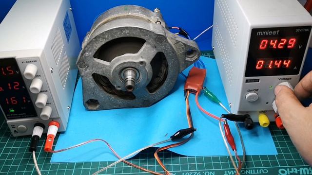 ARABA ŞARJ DİNAMOSU 12 VOLT 65 AMPER , YÜKSEK GÜÇLÜ DEVİR VE TORK AYARLI MOTORA DÖNÜŞTÜR BLDC MOTOR