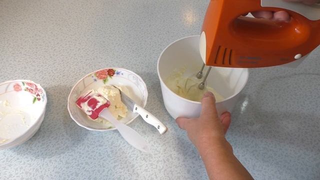 Творожный сметанный крем. /Cottage Cheese Sour Cream.