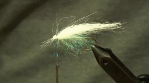 fly tying a streamer white bait
