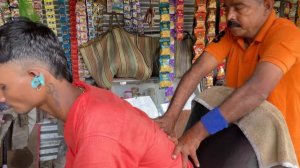 Интенсивный точечный массаж головы от уличного парикмахера ｜ Индийский массаж ASRM