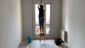 Бюджетный ремонт своими руками в детской/Уложили ламинат и зашпаклевали стены/Уборка после ремонта