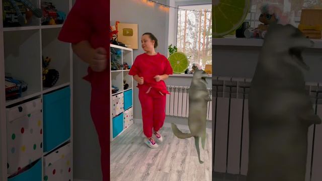 Wolf dance #dancer #humor #tiktok #mom #trend #mom_dancer #lerochka смотреть онлайн