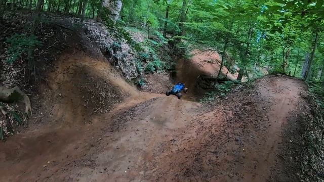 Arrma Kraton 4S V2 First Run смотреть онлайн