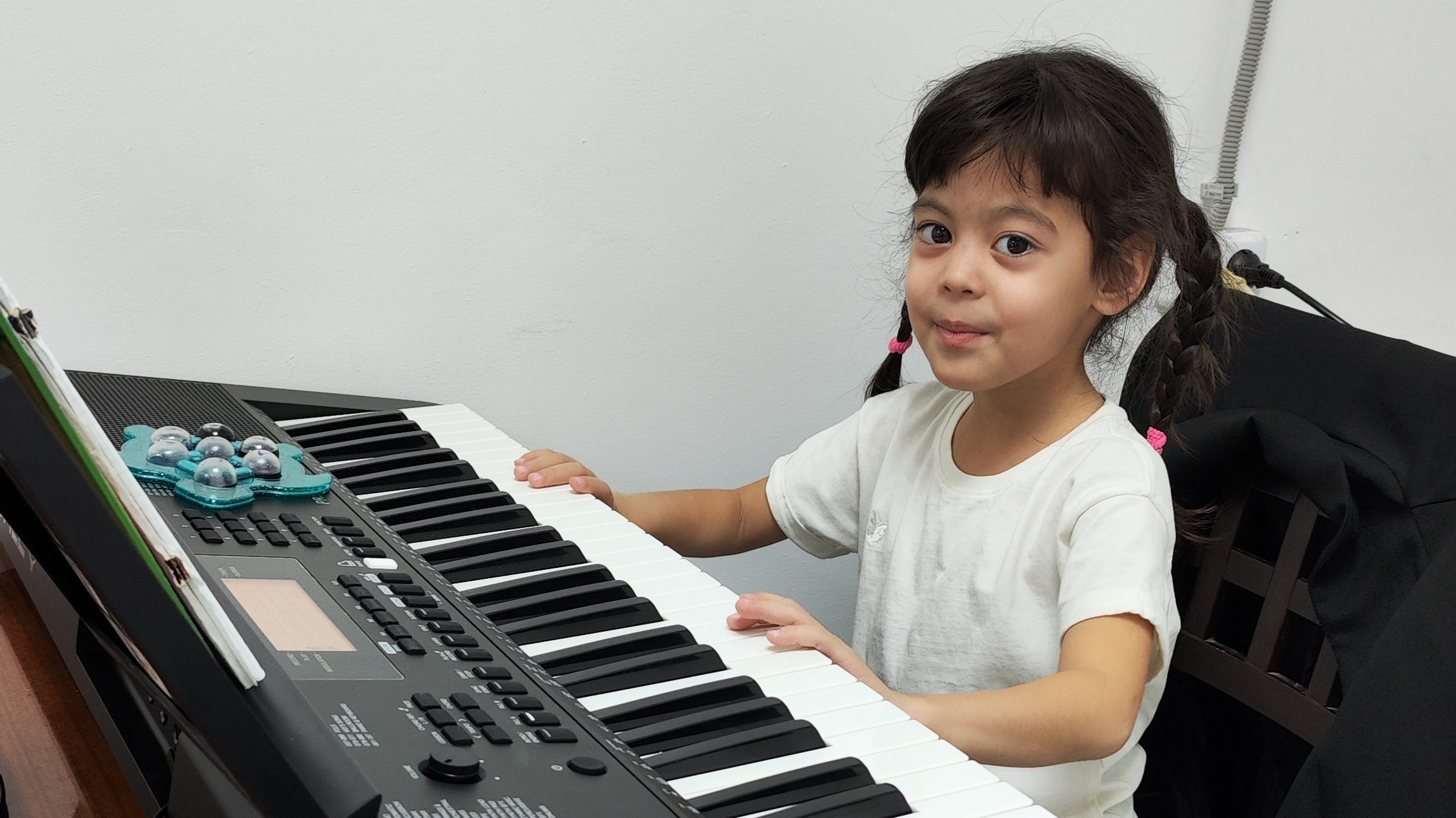 У Насти появилось новое увлечение смотреть онлайн