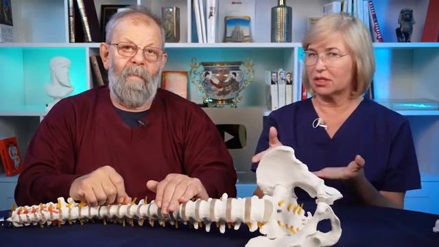 5 МИНУТ УТРОМ, НЕ ВСТАВАЯ С КРОВАТИ — 3 УПРАЖНЕНИЯ ОТ БОЛИ В СПИНЕ смотреть онлайн