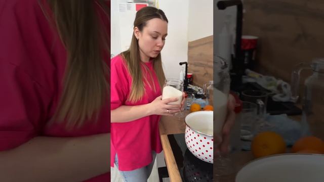 Mom can't cook? #shorts #family смотреть онлайн