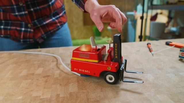 УВЕЛИЧИЛИ МОЩНОСТЬ СОВЕТСКИХ ИГРУШЕК В 10 РАЗ - ЧАСТЬ 2 смотреть онлайн