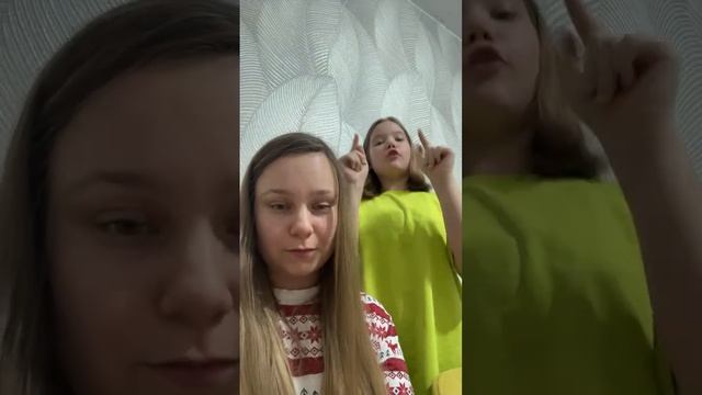 Лерочка в прямом эфире! смотреть онлайн