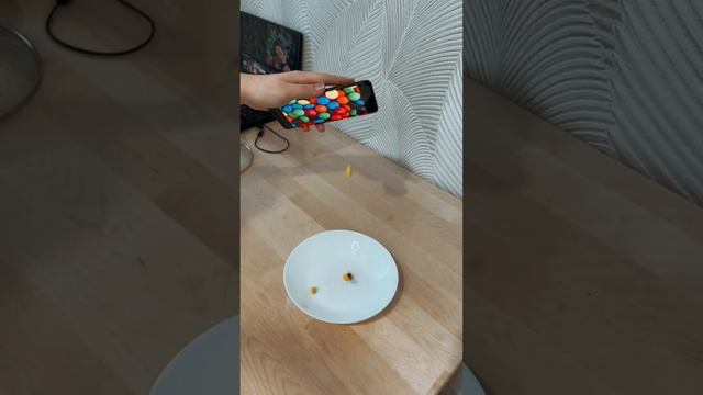 Candy, telephone and magic #shorts #tiktok #mom #magic #funny #lerochka смотреть онлайн