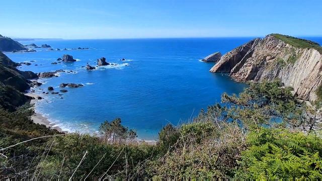 Playa del Silencio, España - чудесный пляж севера Испании | Beaches of Spain смотреть онлайн