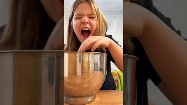 Sick hangnail #shorts #funny #lerochka смотреть онлайн