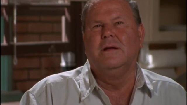Mike Hammer, Private Eye - S02E13 - Songbird Pt2 смотреть онлайн