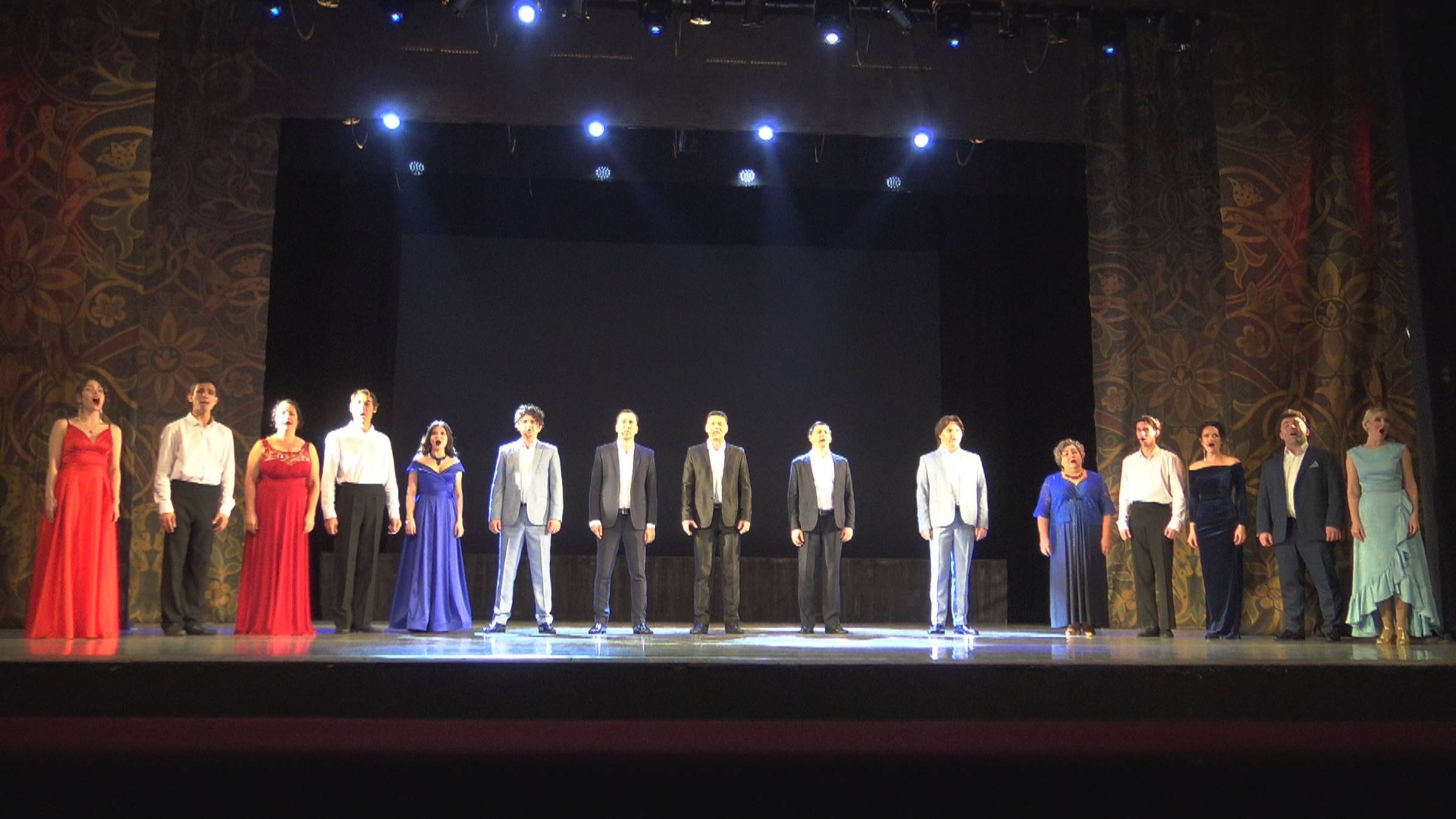 "Здесь Родины моей начало". Фрагменты патриотического концерта смотреть онлайн