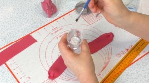 Бант из мастики для тортика. /Mastic bow for cake.