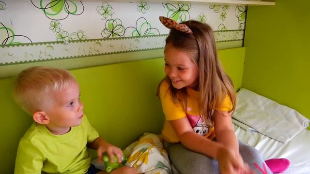 Лера и сборник видео про её друзей смотреть онлайн