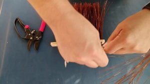 МЕТЛА ЩЕТКА ИЗ ПЛАСТИКОВЫХ БУТЫЛОК  КАК СДЕЛАТЬ - Brooms Brush From Plastic Bottles HOW TO MAKE