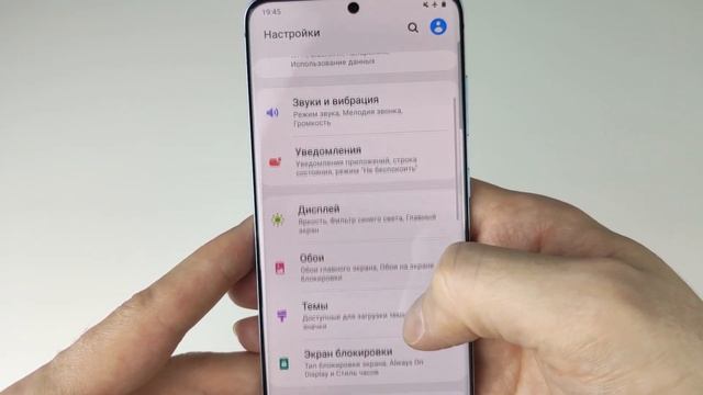 Обзор Samsung Galaxy S20, сравнили с S10. Какой выбрать?