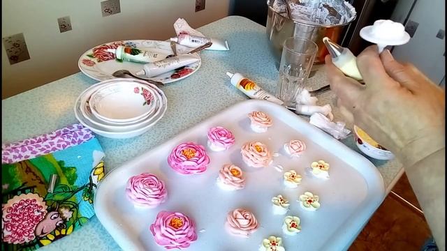 Цветы из БЗК (белково-заварной крем). /Flowers From Protein Custard.