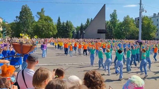 АРХАНГЕЛЬСК, флешмоб, посвященный 440-летию города, онлайн смотреть онлайн