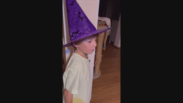 Странный дом