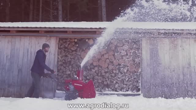Бензиновый снегоуборщик Honda HSS 760A W / HSS 970A W смотреть онлайн