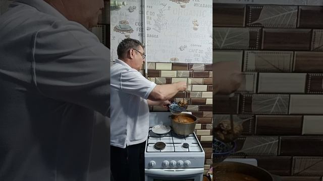 Знаменитый суп ХАРЧО. смотреть онлайн