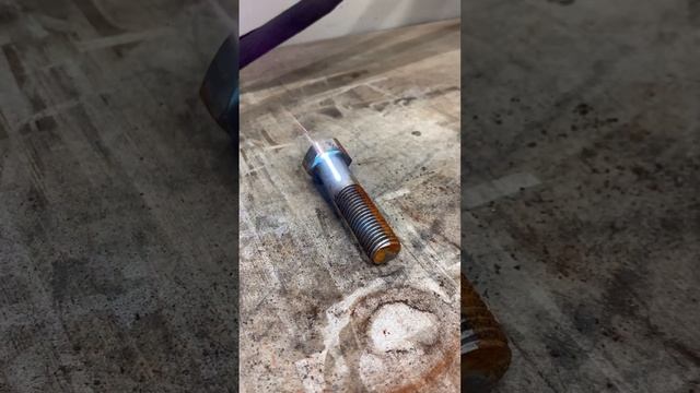 Лазерная очистка ржавчины, ранец 100Вт #shorts смотреть онлайн