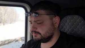 Купил Камаз. 1 рейс челябинск омск.  установил магнитолу.