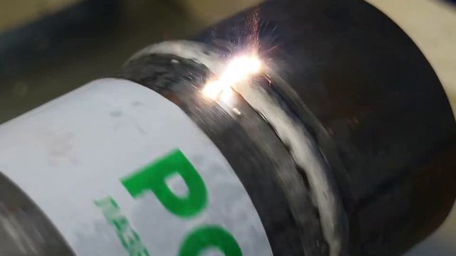 Лазерная очистка сварного соединения трубы смотреть онлайн