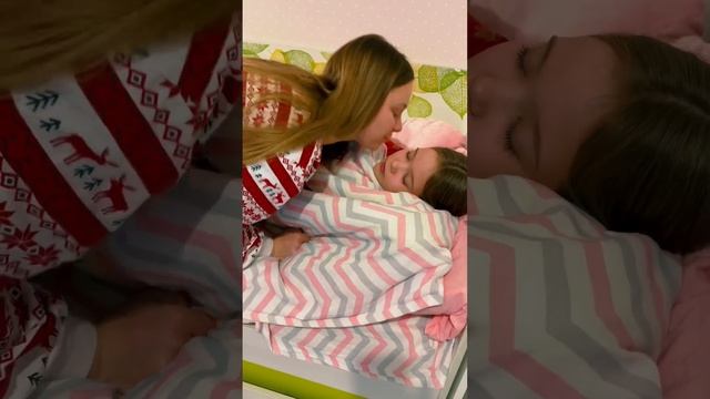 Children don't like to go to bed #shorts #family #humor #lerochka смотреть онлайн