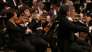 Beethoven - Symphony No.9    Herbert Blomstedt   HD