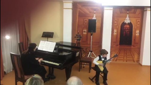 Людвиг ван Бетховен "Контрданс" смотреть онлайн