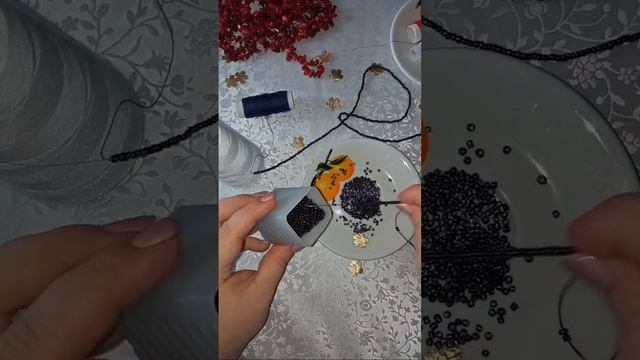 Найкращий момент 11:15 – 16:14 із трансляції Рукоділля з Nilena Sans намисто з бісеру ч.1 смотреть онлайн