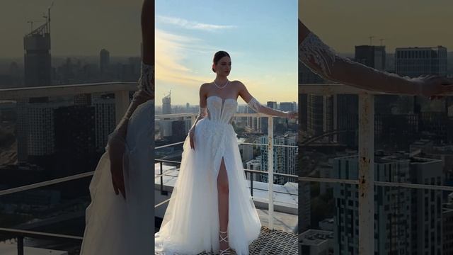 Свадебное платье Рамина коллекция «Metropolitan chic» 2025, Gabbiano