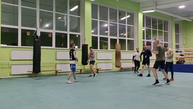 тренировка (отработка джеба, дальняя и средняя дистанция) 05.11.2024 смотреть онлайн