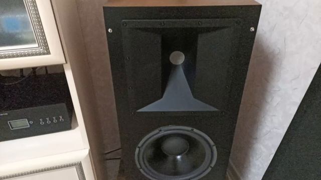 Hi End акустика