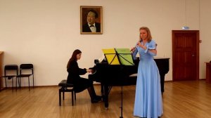 ЛЮТИКОВА ТАТЬЯНА(гобой, английский рожок)
АНТАКОВА МАРИЯ(фортепиано)