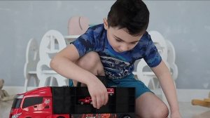 Автовоз Givito – лучший друг в мире игрушек! 🎁
Набор машинок серии "Мой город"